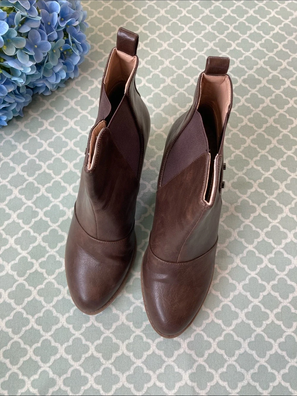 Journee Collection Jessie Wedge Booties Faux Leather 7.5